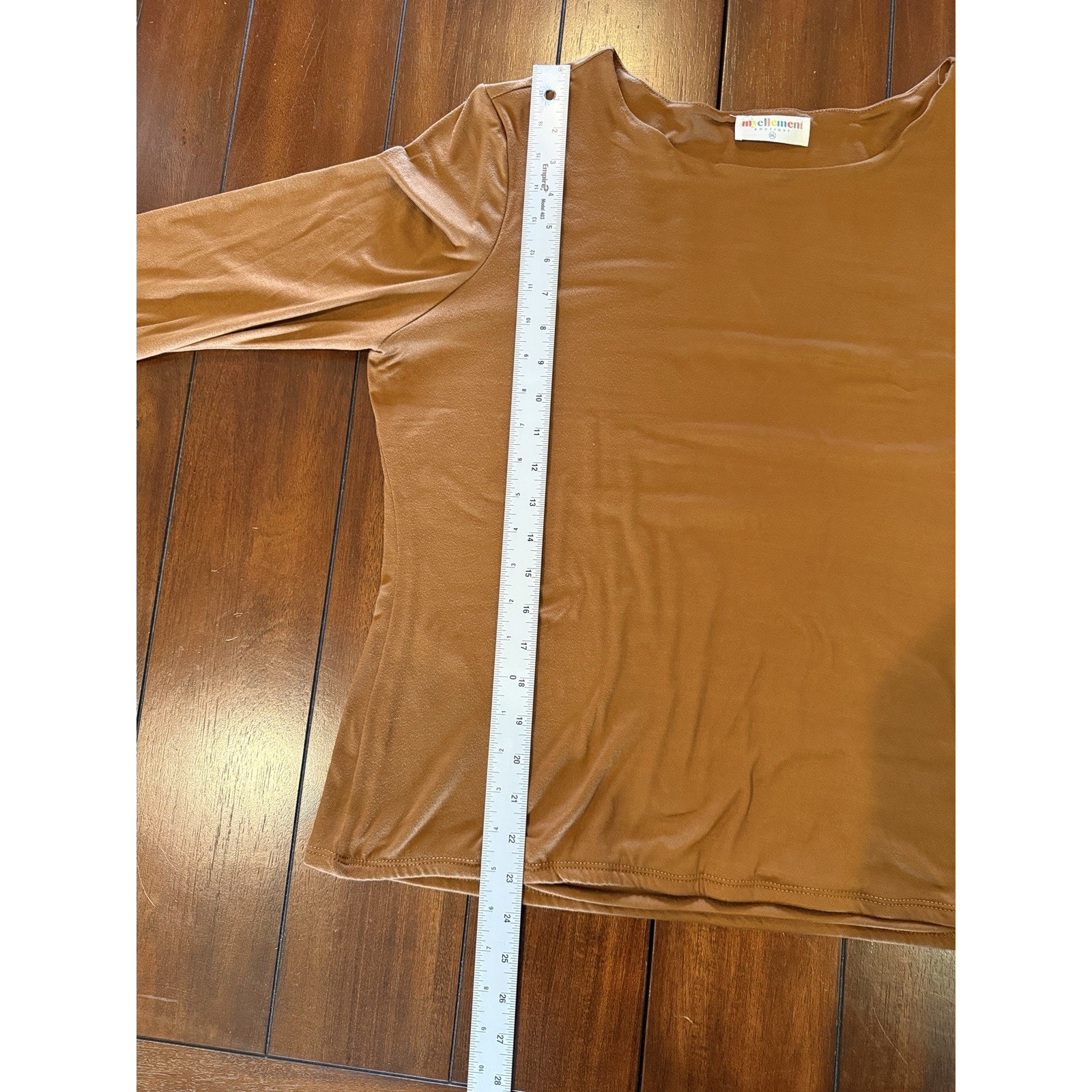 Myellement Boutique Women's 3xl Brown Solid Scoop Neck Long Sleeve Knit Tee — image 5 of 5